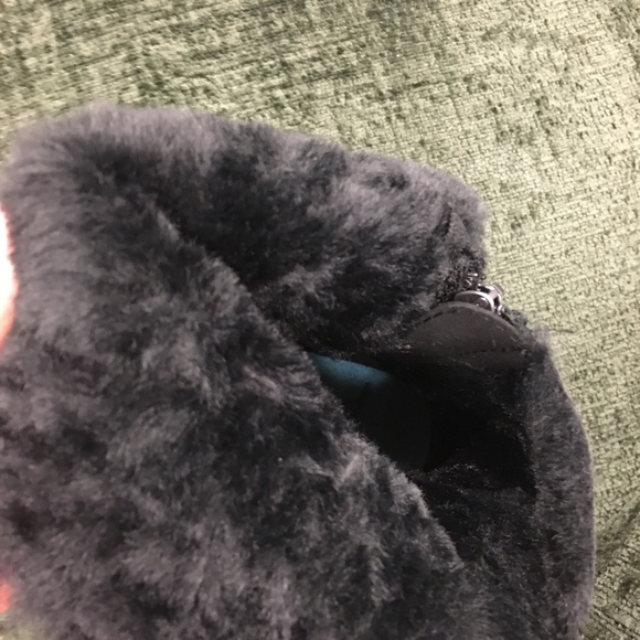 - 🐡Blowfishes Black Zip up Boots 🐡 - Picture 4 of 15